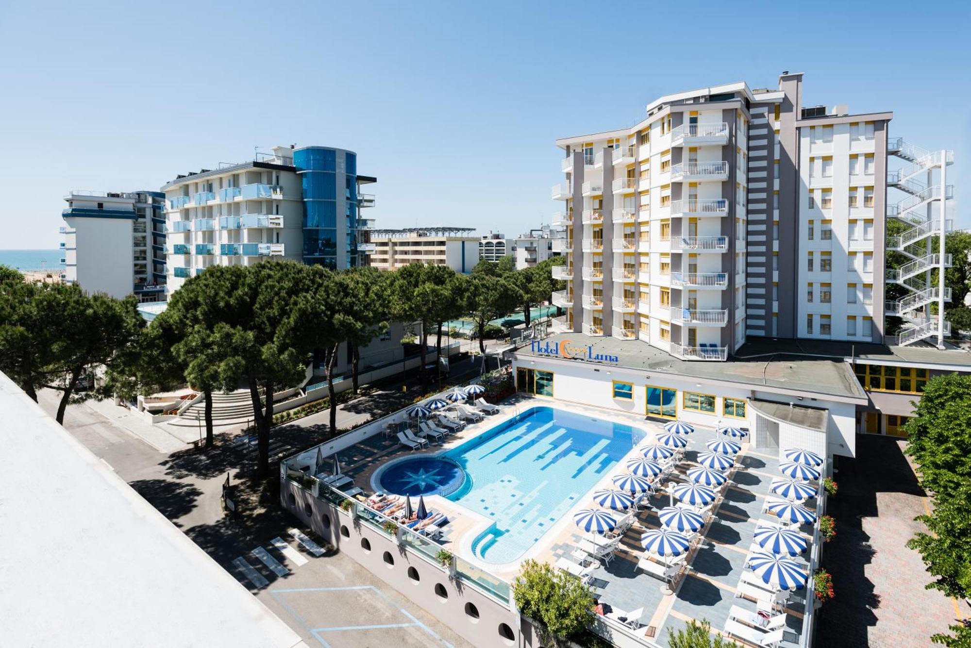 Hotel Luna Бибионе Экстерьер фото