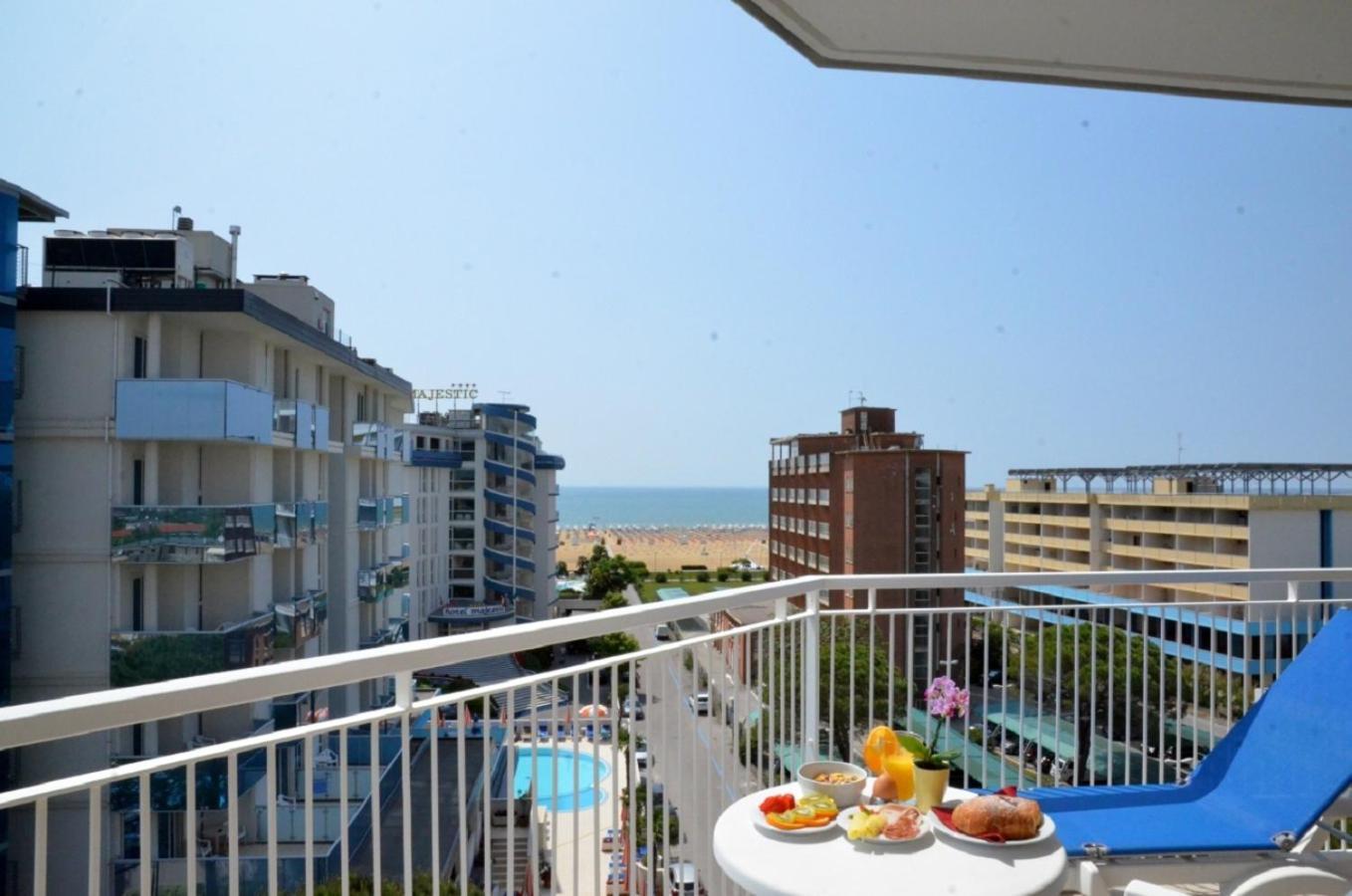 Hotel Luna Бибионе Экстерьер фото